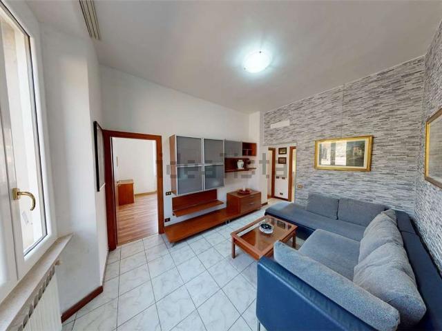 Appartamento in vendita a Como, Lombardia