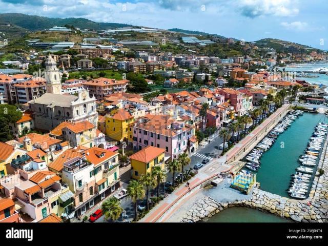 Attico in vendita a Riva Ligure, Liguria