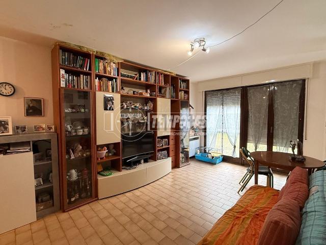 Appartamento in vendita a Sagnino, Como