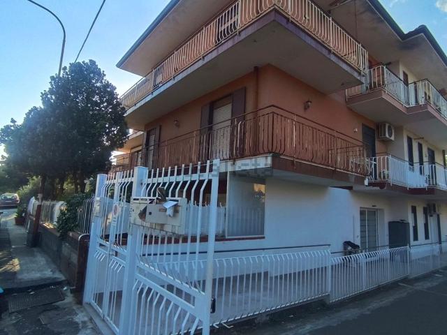 Appartamento in vendita a Trecastagni, Sicilia