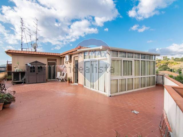 Appartamento in vendita a Aci Santa Lucia, Aci Catena
