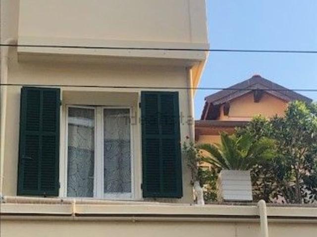 Appartamento in vendita a Bordighera, Liguria