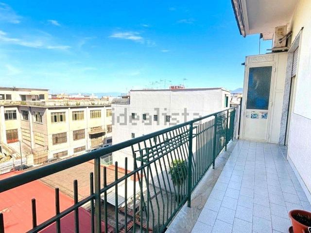 Appartamento in vendita a Piscinola, Napoli
