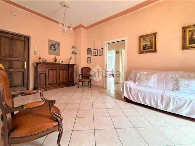 Appartamento in vendita a Grotte di Castro, Viterbo