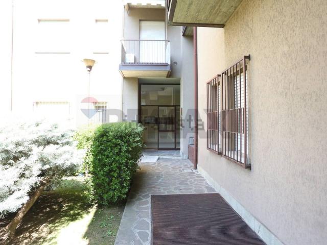 Appartamento in vendita a Bonate Sotto, Bergamo