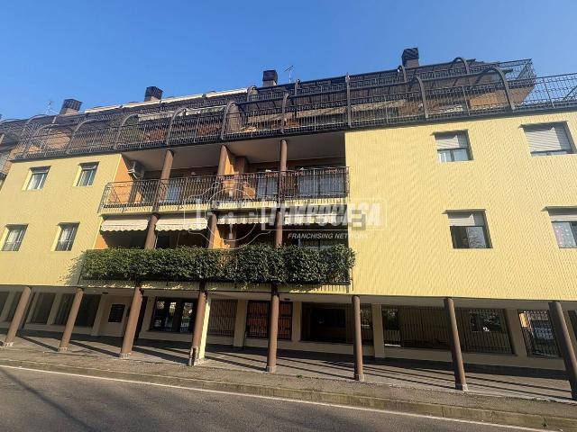 Appartamento in vendita a Busto Arsizio, Lombardia