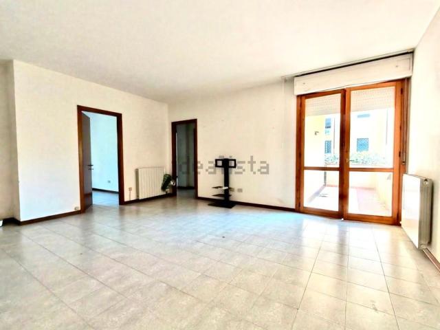 Appartamento in vendita a Quercioli, Marina Di Massa