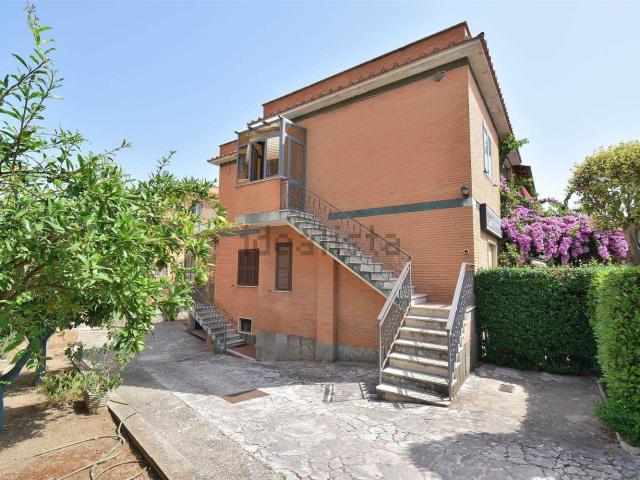 Appartamento in vendita a Cava dei Selci, Roma Capitale