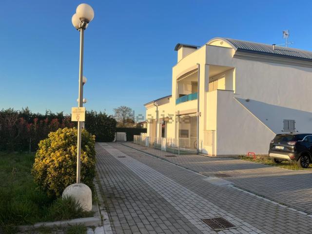 Appartamento in vendita a Quartiere Le Valli, Comacchio