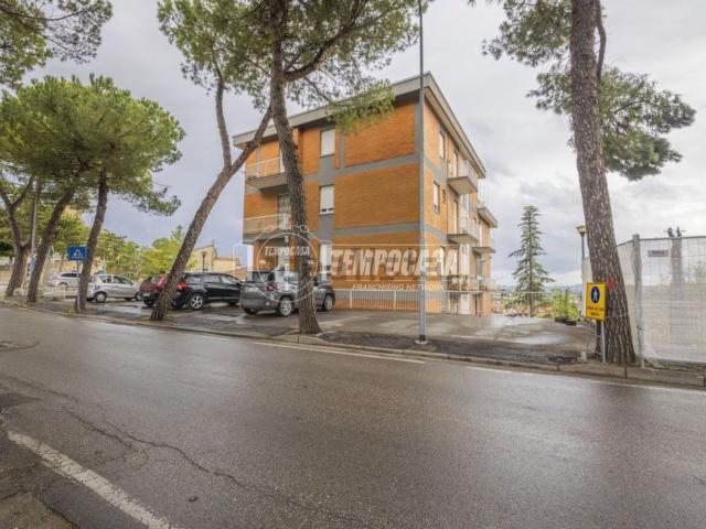 Appartamento in vendita a Marche, Macerata