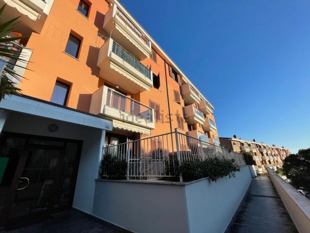 Appartamento in vendita a Ponente, Serra Riccò