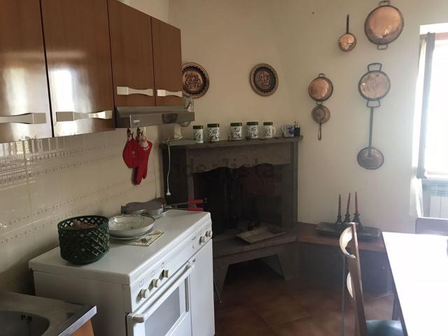 Appartamento in vendita a Stroncone, Umbria