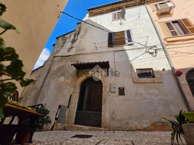 Appartamento in vendita a Sora, Frosinone