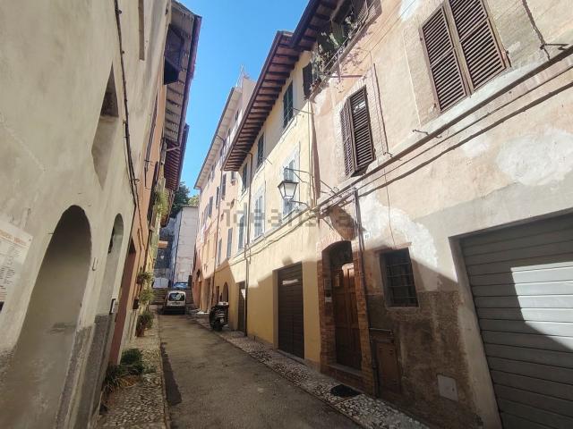 Appartamento in vendita a Spoleto, Perugia