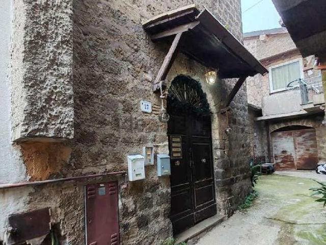 Appartamento in vendita a Ronciglione, Lazio