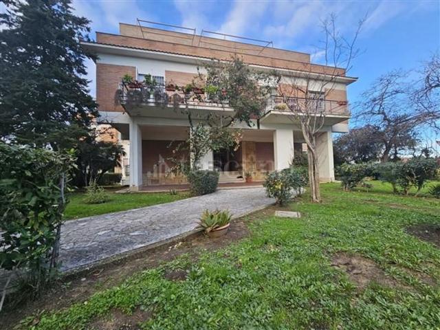 Appartamento in vendita a Villa Claudia, Roma Capitale