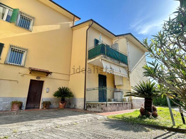 Appartamento in vendita a Ameglia, Liguria