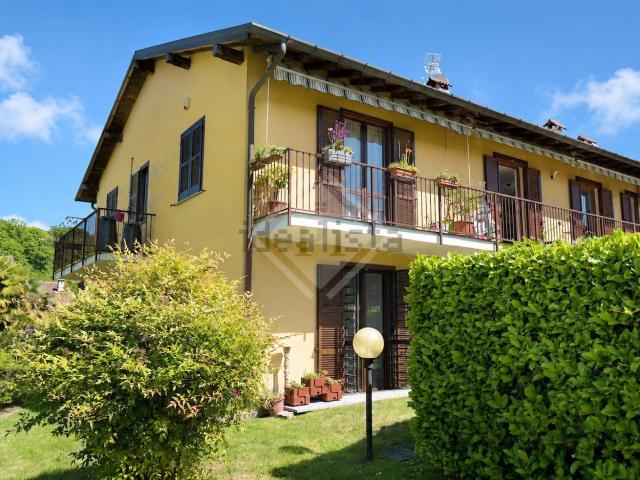Appartamento in vendita a Travedona Monate, Lombardia