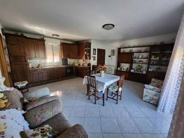 Appartamento in vendita a Ventimiglia, Liguria