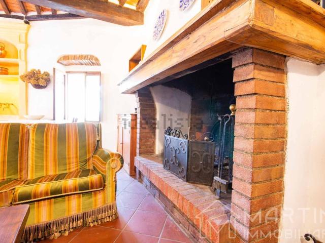 Appartamento in vendita a Montieri, Toscana
