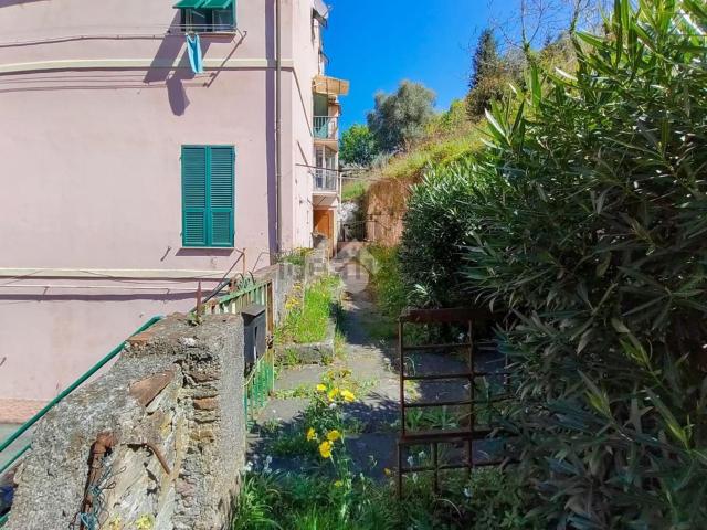 Appartamento in vendita a Val Polcevera, Serra Riccò