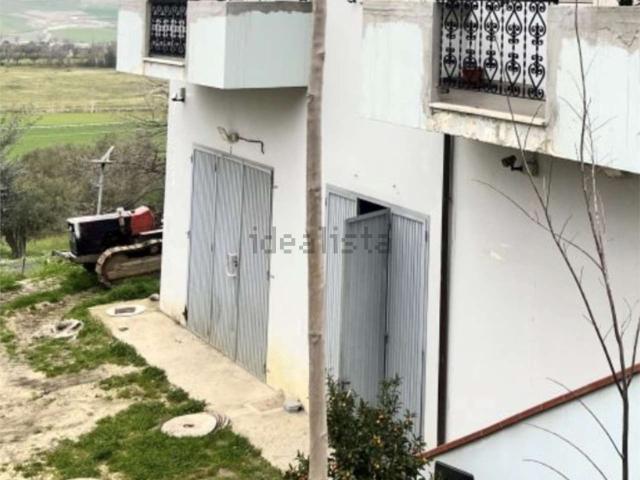 Appartamento in vendita a Catignano, Abruzzo