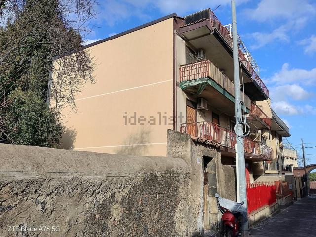 Appartamento in vendita a Valverde, Sicilia