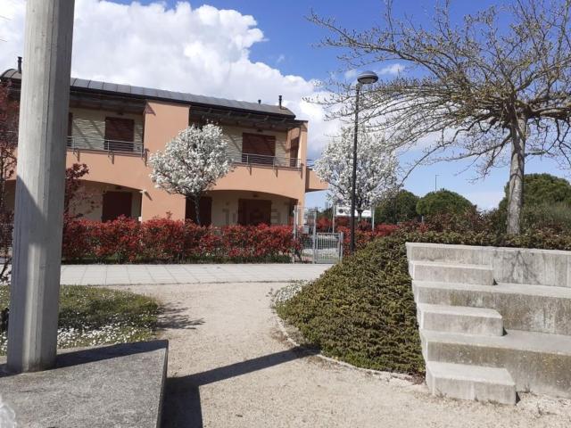 Appartamento in vendita a Casalborsetti, Ravenna