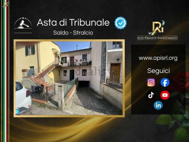 Appartamento in vendita a Bucine, Toscana
