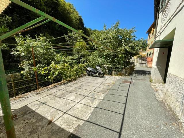 Appartamento in vendita a Bassa Val Bisagno, Serra Riccò