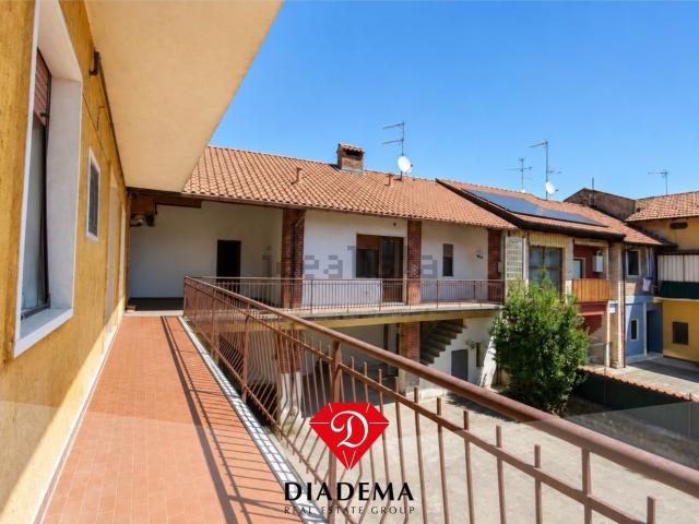 Appartamento in vendita a Perseghét, Vedano Olona