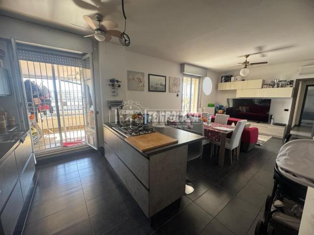 Appartamento in vendita a Villaggio Gorizia, Baranzate