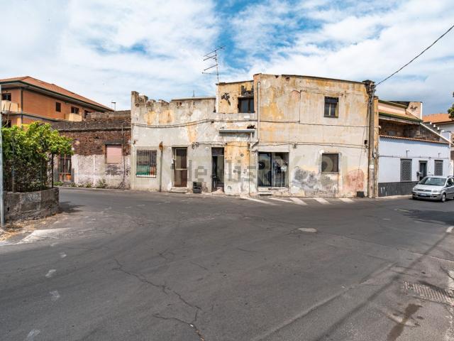 Appartamento in vendita a Tremestieri Etneo, Catania