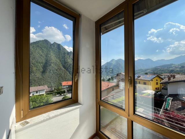 Appartamento in vendita a Parre, Lombardia