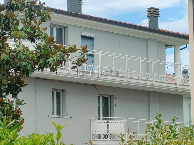 Appartamento in vendita a Vallefoglia, Marche