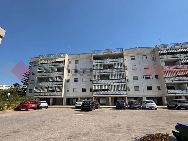 Appartamento in vendita a San Girolamo, Bari