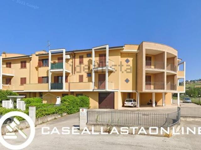 Appartamento in vendita a Musone, Marche