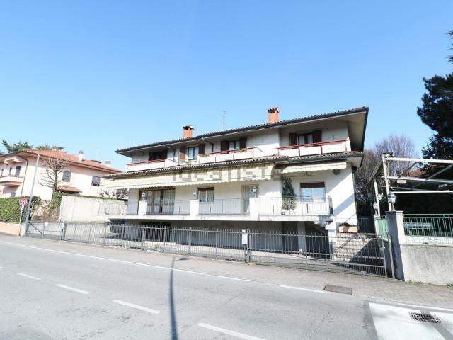 Appartamento in vendita a Brembate, Lombardia