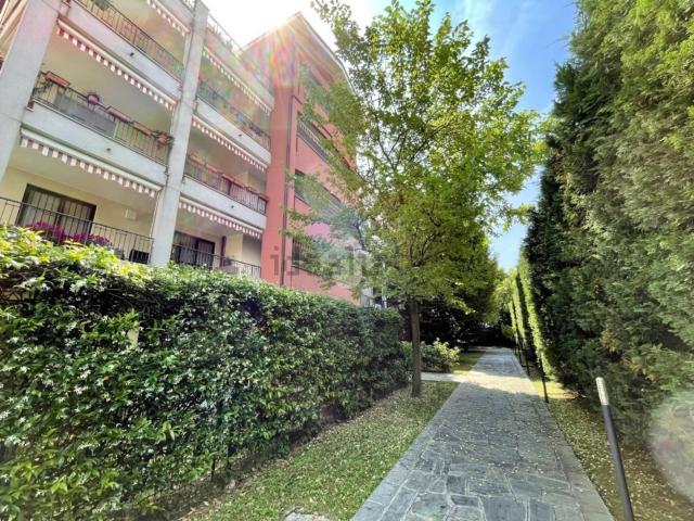 Appartamento in vendita a Monza, Casignolo