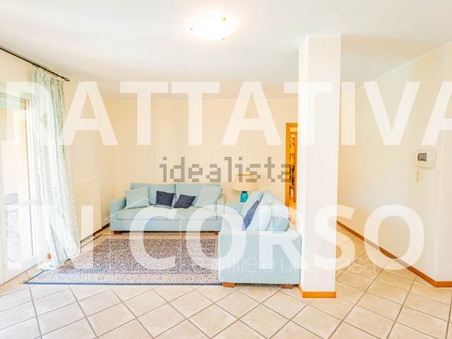 Appartamento in vendita a Villatico, Colico