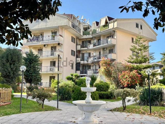 Appartamento in vendita a Acerra, Napoli