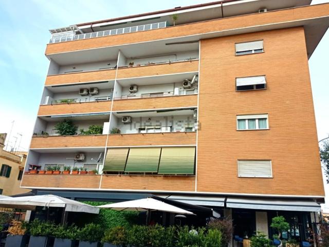 Appartamento in vendita a Municipio Roma VII, Roma Capitale