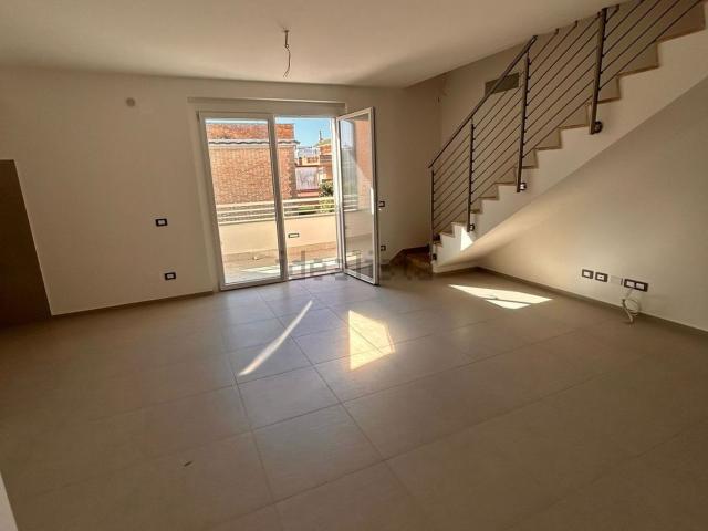 Appartamento in vendita a Lido di Enea, Roma Capitale
