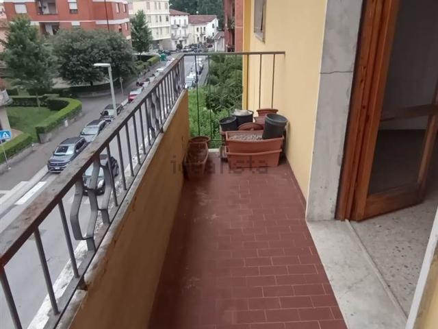 Appartamento in vendita a Pistoia, Toscana