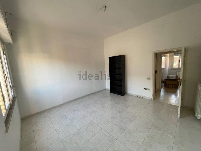 Appartamento in vendita a Cecina, Toscana