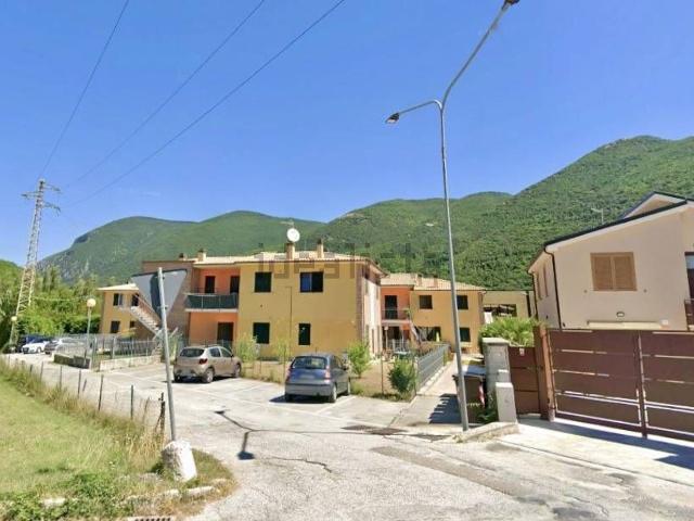 Appartamento in vendita a Albacina-Borgo Tufico, Marche