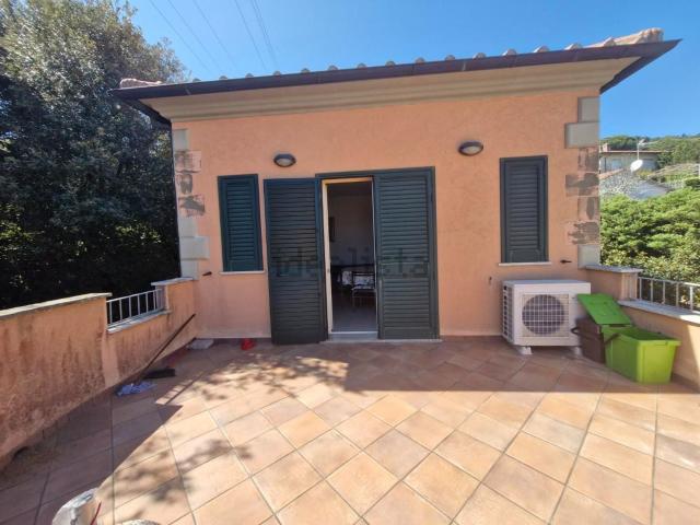 Appartamento in vendita a Rio, Toscana