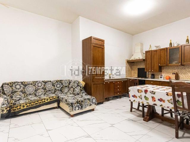 Appartamento in vendita a Mojana, Merone