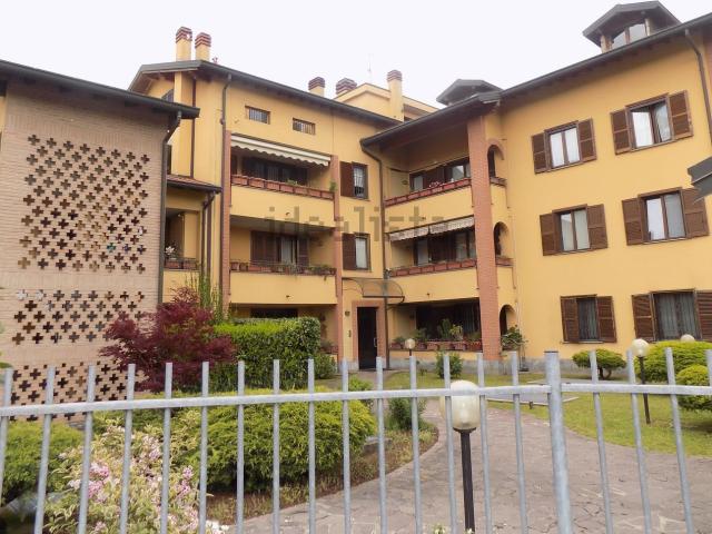 Appartamento in vendita a Brugherio, Lombardia