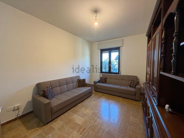 Appartamento in vendita a Lacchiarella, Lombardia